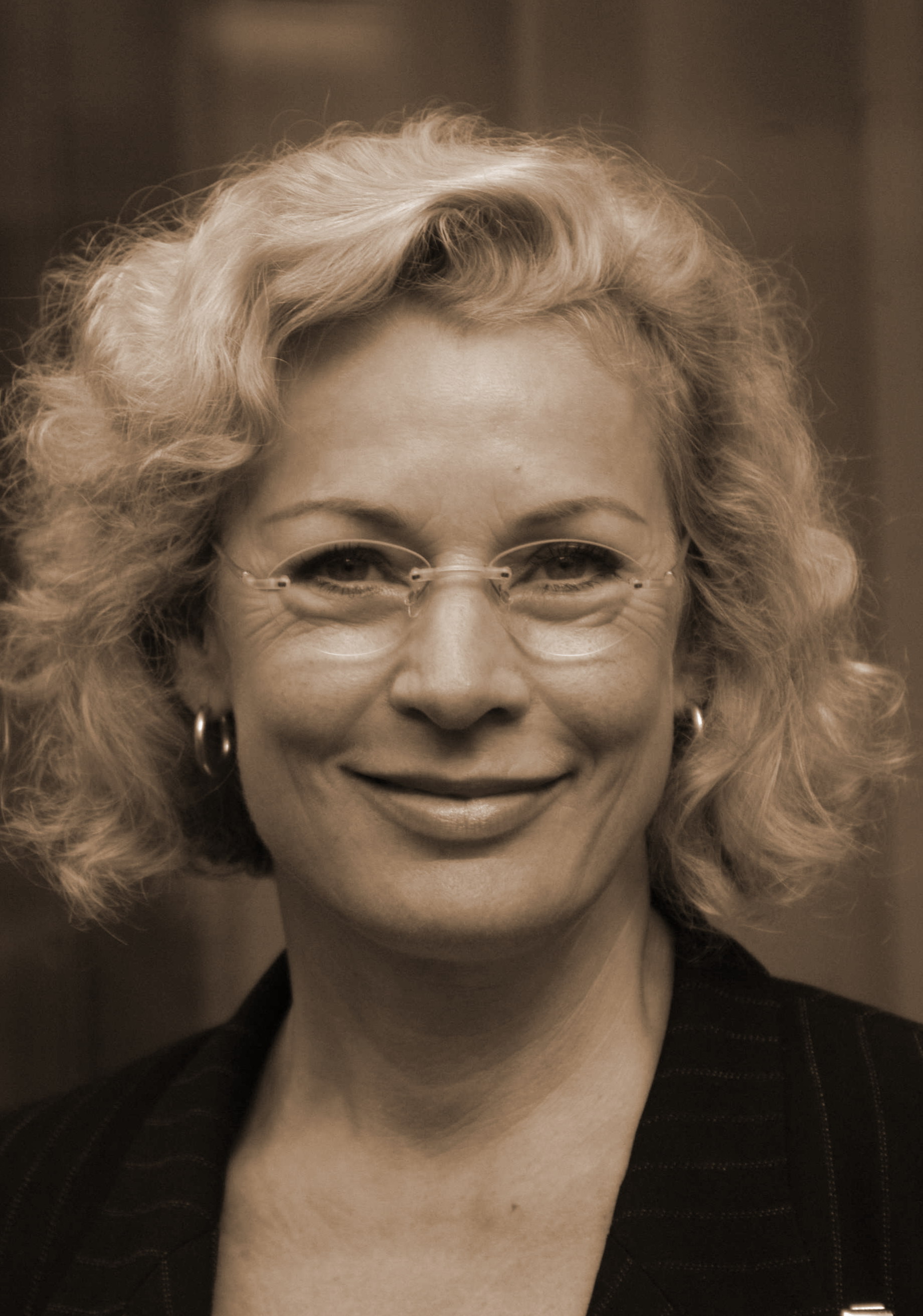 passfoto-kw-sepia.jpg